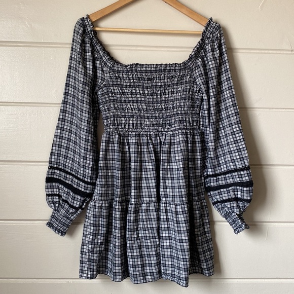 AE Plaid Long-Sleeve Smocked Mini Dress Size SP - Picture 4 of 11